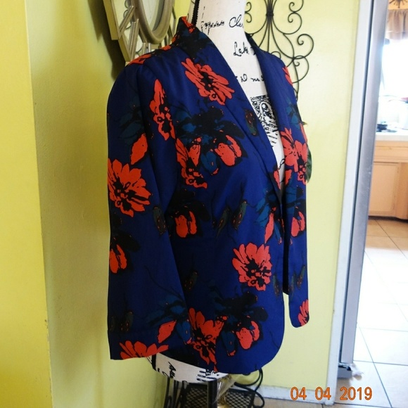 ACHRO Blue Floral Blazer - Picture 2 of 4